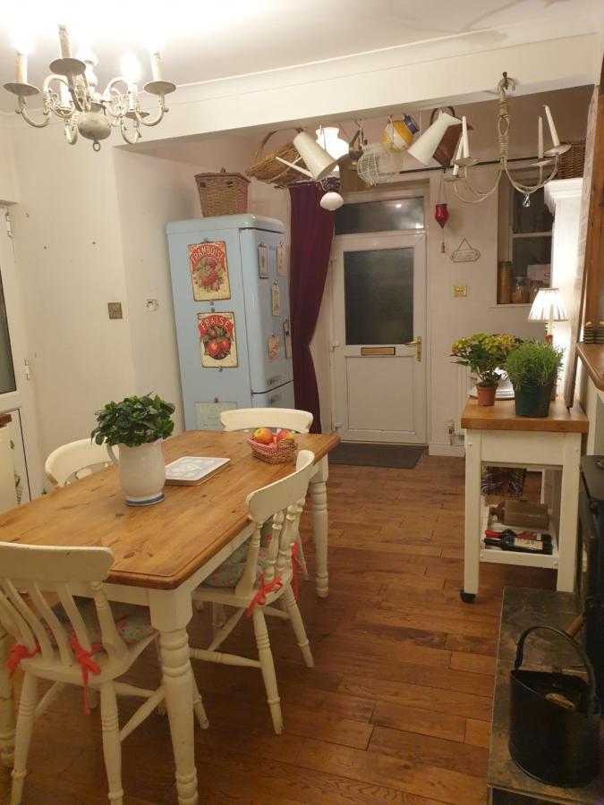 Judy'S B&B Private Home Cardiff Exterior foto